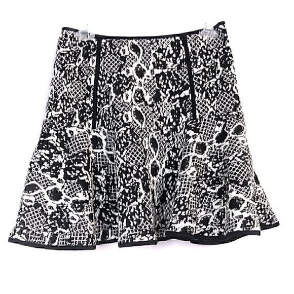ROBBI NIKKI Mixed Print Jacquard Fit Flare Skirt Black Cream Ivory Floral Mini S - Picture 3 of 9
